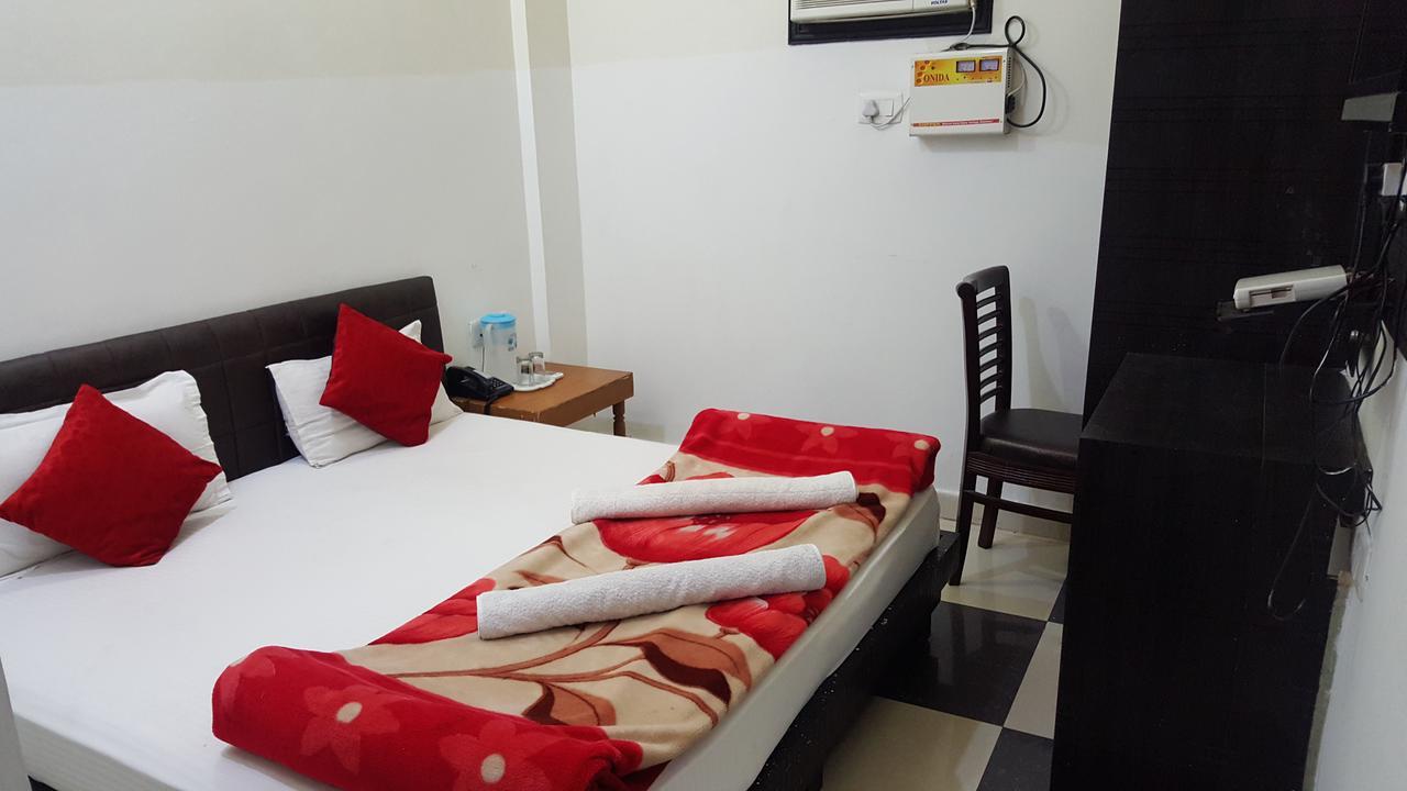 Hotel Ramneek 阿姆利则 外观 照片