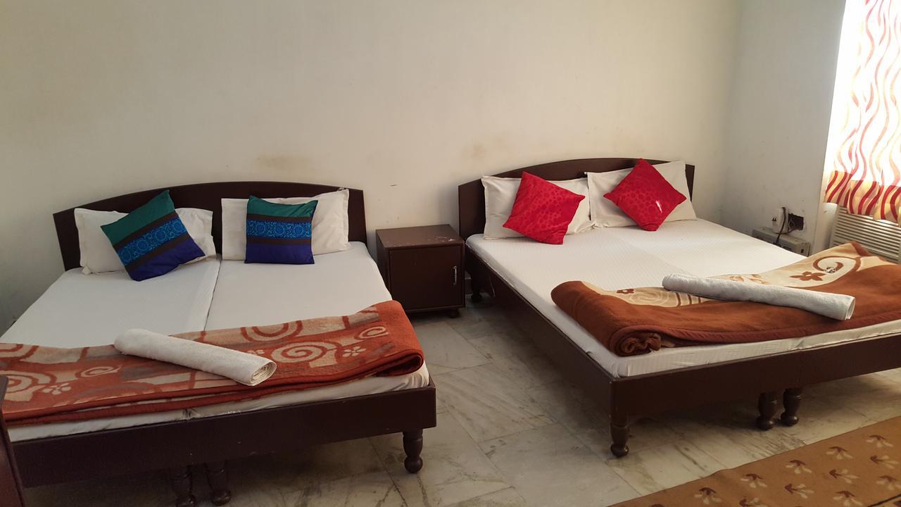 Hotel Ramneek 阿姆利则 外观 照片